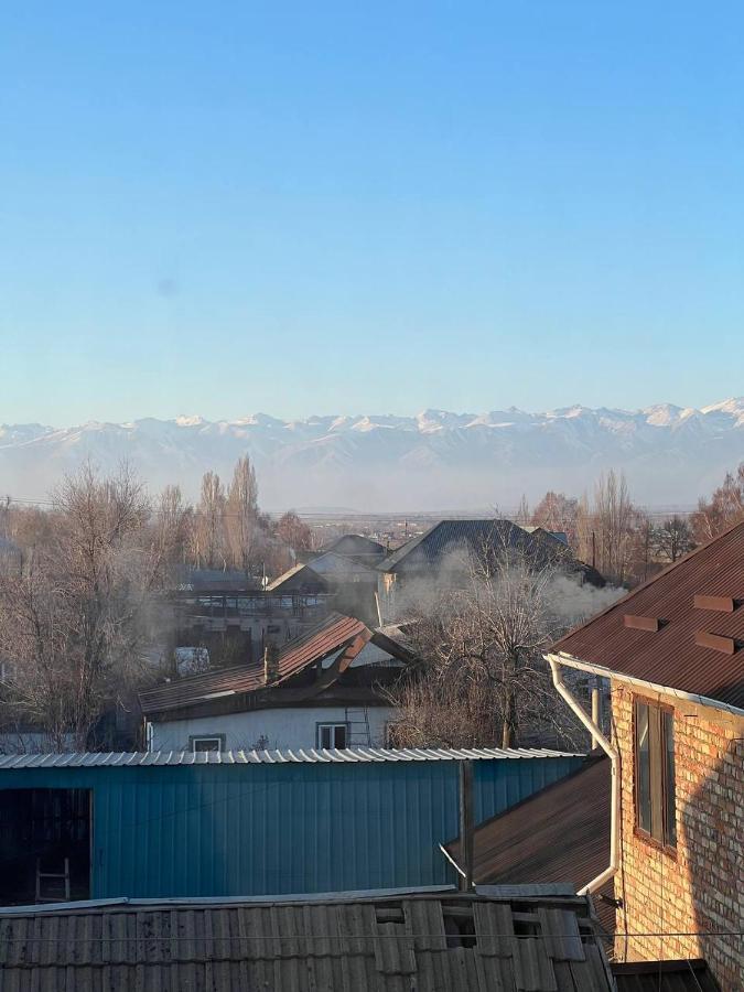Emir Guest House In Karakol Kültér fotó