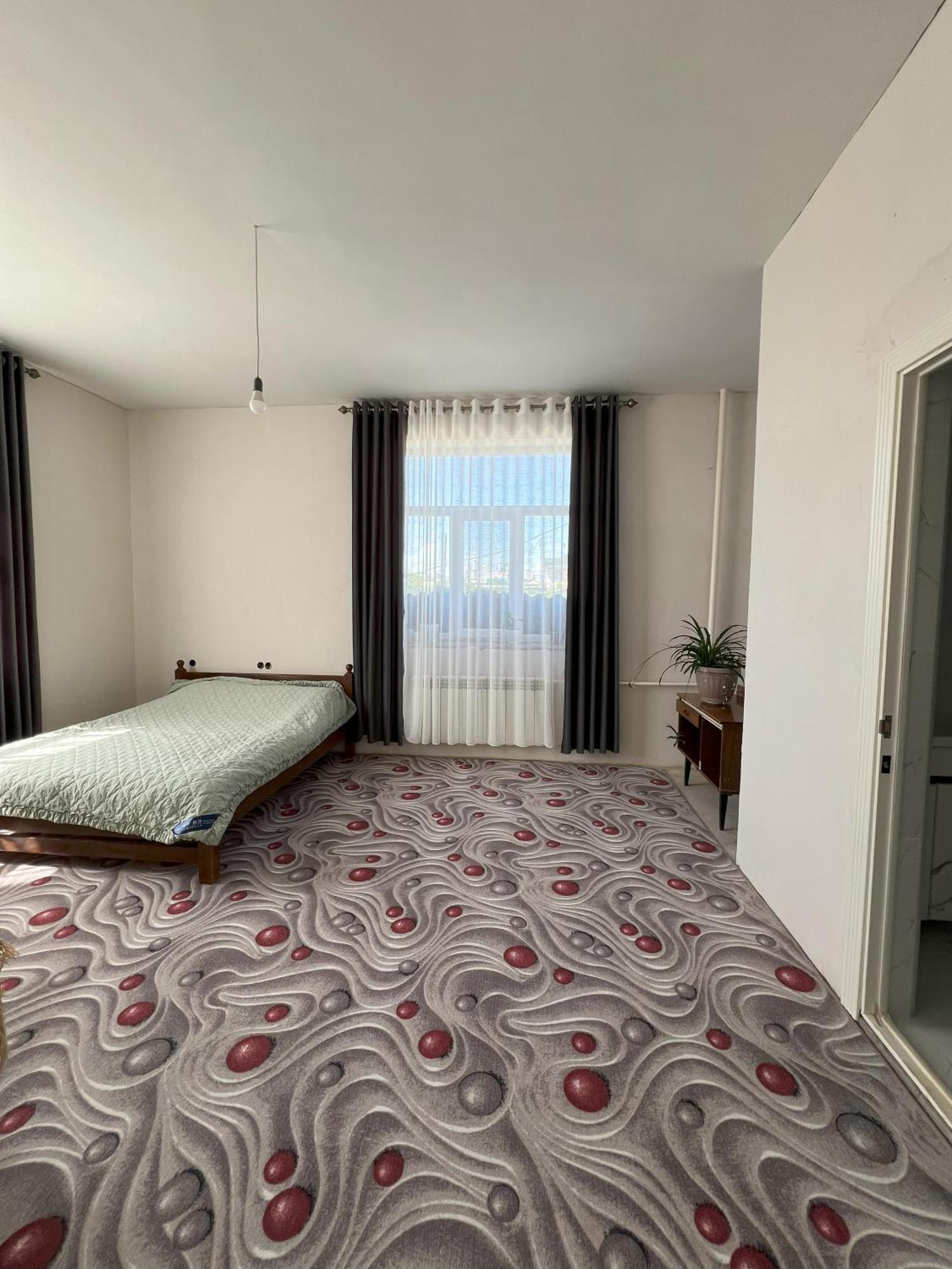 Emir Guest House In Karakol Kültér fotó